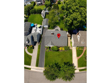 Welcome to this beautifully updated sprawling ranch in the - photo 35