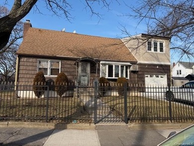 Single family residence. Endless possibilities, Oversize yard - photo 1