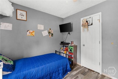 Welcome home to this spacious 4-bedroom, 2-bath ranch located in - photo 8
