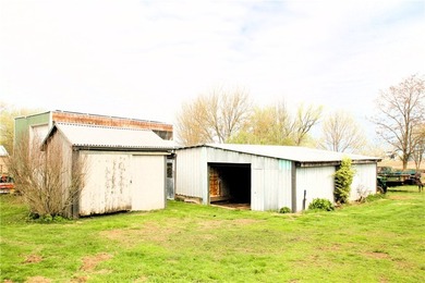 Victorian Canalfront Potential: 12621 Presbyterian Road Nestled - photo 14