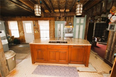 Victorian Canalfront Potential: 12621 Presbyterian Road Nestled - photo 16