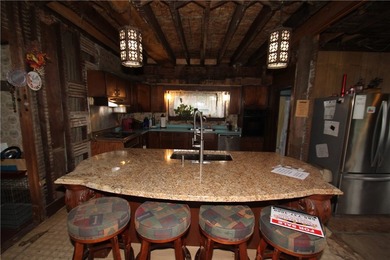 Victorian Canalfront Potential: 12621 Presbyterian Road Nestled - photo 18