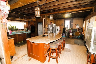 Victorian Canalfront Potential: 12621 Presbyterian Road Nestled - photo 21