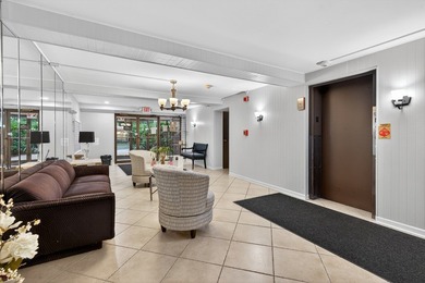 Charming and well-maintained 2-Bed/1-Bth condo in sought-after - photo 21