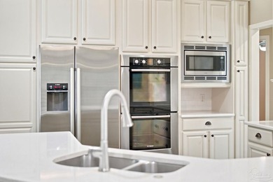 Welcome to this beautifully updated 3 bedroom, 2 bathroom - photo 22