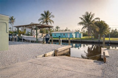 Turn-Key Pine Island Fishing Cabin with Private Dock, Lift & - photo 23