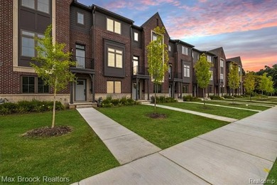 The Townhomes on Notre Dame offer modern living in the heart of - photo 1