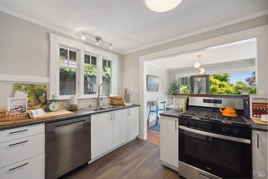 Must See! Rare trophy property with solid cap rate and upside - photo 38