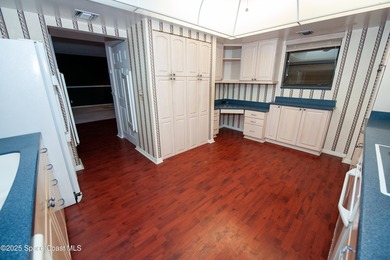 MOTIVATED SELLERS! BRING OFFERS! Live were others vacation! This - photo 45