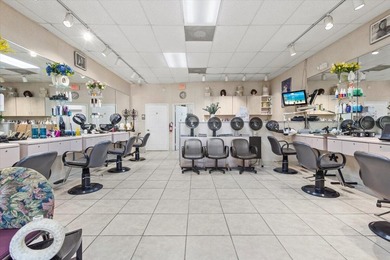 This 800 sqft retail condo is located right on Bayshore Blvd - photo 13