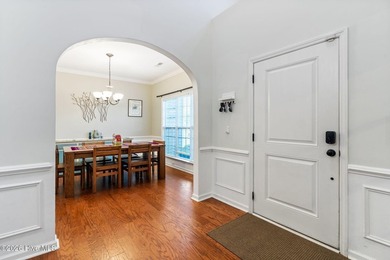 Welcome to this beautifully maintained home, perfectly situated - photo 14