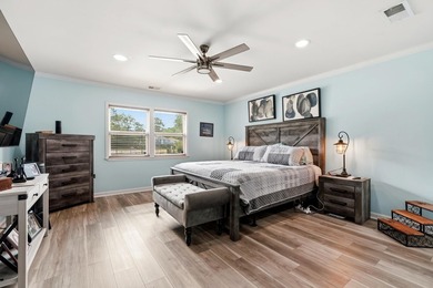 Welcome to the private community of Island Green, located in the - photo 15