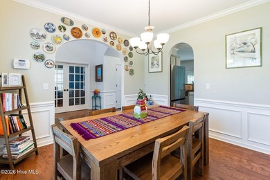 Welcome to this beautifully maintained home, perfectly situated - photo 17