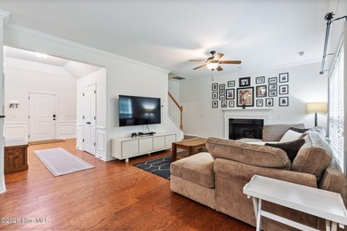 Welcome to this beautifully maintained home, perfectly situated - photo 18