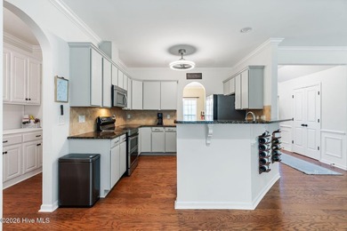 Welcome to this beautifully maintained home, perfectly situated - photo 24