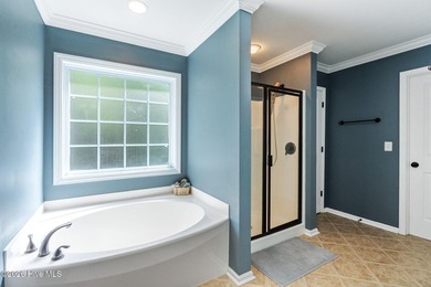Welcome to this beautifully maintained home, perfectly situated - photo 45