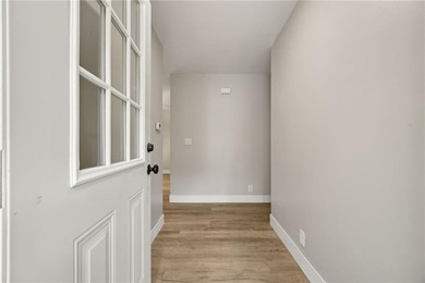 Discover your new home! This beautifully remodeled 2-bedroom - photo 6