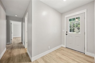 Discover your new home! This beautifully remodeled 2-bedroom - photo 7
