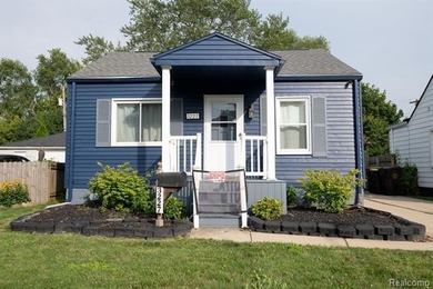 Welcome home to this beautifully maintained 3-bedroom - photo 6