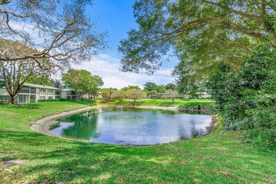 Enjoy the best of country club living at Hunters Run in this - photo 13