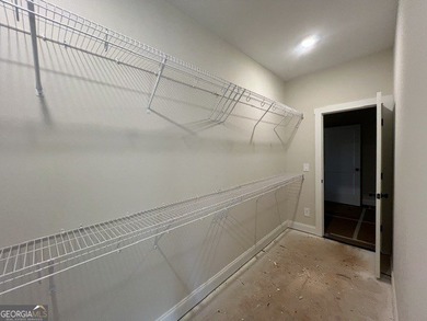 Take a look at the beautiful Williamsburg Plan! This home is - photo 10