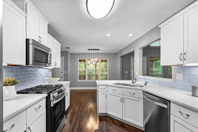 Welcome to 320 Branch Hill Park, where traditional charm meets - photo 13