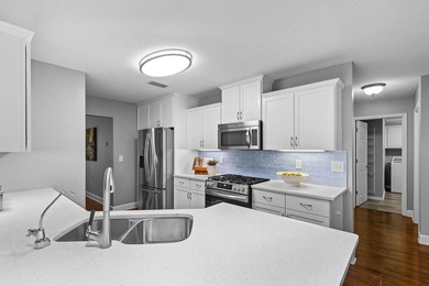 Welcome to 320 Branch Hill Park, where traditional charm meets - photo 17