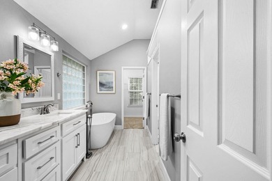 Welcome to 320 Branch Hill Park, where traditional charm meets - photo 31