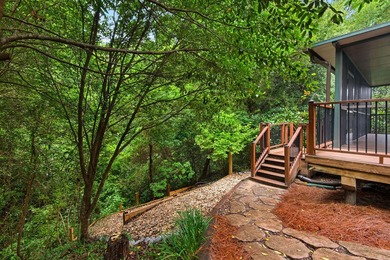 Welcome to 320 Branch Hill Park, where traditional charm meets - photo 47