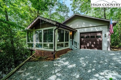 Land Harbors Lake Home For Sale in Newland North Carolina