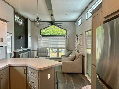 Come and enjoy the beauty of Lake Ontario! This BRAND NEW - photo 3