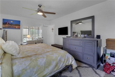 Gorgeous! Completely updated 2 BD, 2BA 1ST Floor, corner unit in - photo 19