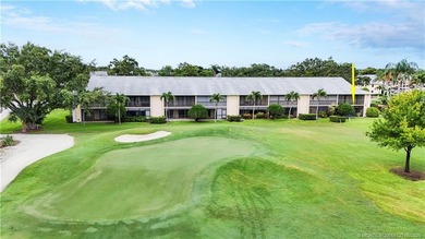 Gorgeous! Completely updated 2 BD, 2BA 1ST Floor, corner unit in - photo 23