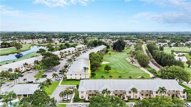 Gorgeous! Completely updated 2 BD, 2BA 1ST Floor, corner unit in - photo 27