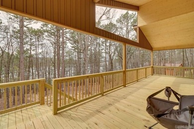 Lakefront, lake view, and lake access! Charming 3BR/2BA home - photo 28