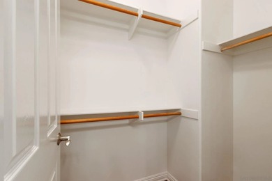 Opportunity beckons! Outstanding value for this spacious - photo 33