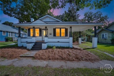 Beautifully updated 3-bedroom, 1-bath bungalow located in - photo 5