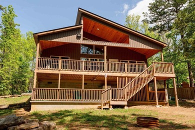 Lakefront, lake view, and lake access! Charming 3BR/2BA home - photo 36