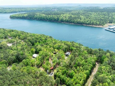 Lakefront, lake view, and lake access! Charming 3BR/2BA home - photo 43