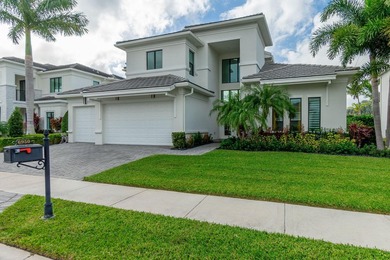 Discover refined luxury living in this exquisitely designed - photo 2