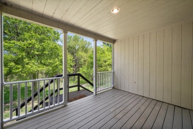 Well Maintained Manufactured home at RC LAKE! - photo 10