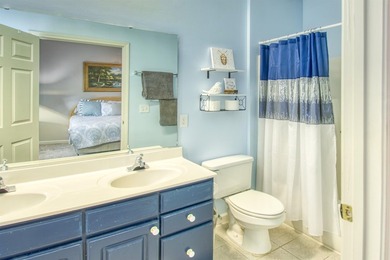 This beautiful FULLY-FURNISHED 3 bedroom 2 bath is located in - photo 12