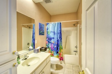 This beautiful FULLY-FURNISHED 3 bedroom 2 bath is located in - photo 14