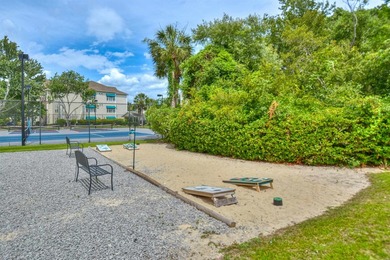 This beautiful FULLY-FURNISHED 3 bedroom 2 bath is located in - photo 29