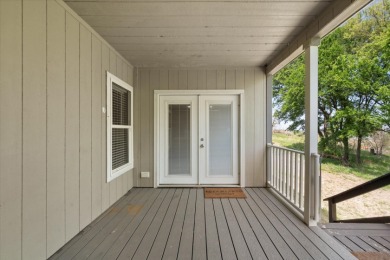 Well Maintained Manufactured home at RC LAKE! - photo 8
