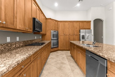 Welcome to this beautifully maintained 4-bedroom, 3-bathroom - photo 10