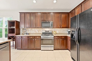 Welcome to this beautifully designed 4 bedrooms, 3.5 bathrooms - photo 13