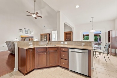 Welcome to this beautifully designed 4 bedrooms, 3.5 bathrooms - photo 14