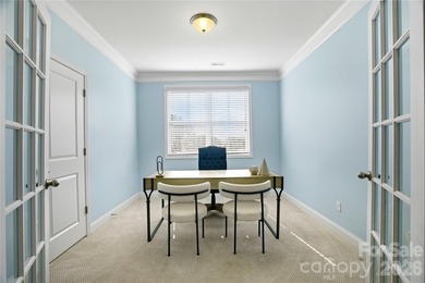 3 Bedrooms with a flex room/4th bedroom and a secondary living - photo 21