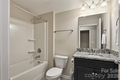 3 Bedrooms with a flex room/4th bedroom and a secondary living - photo 27
